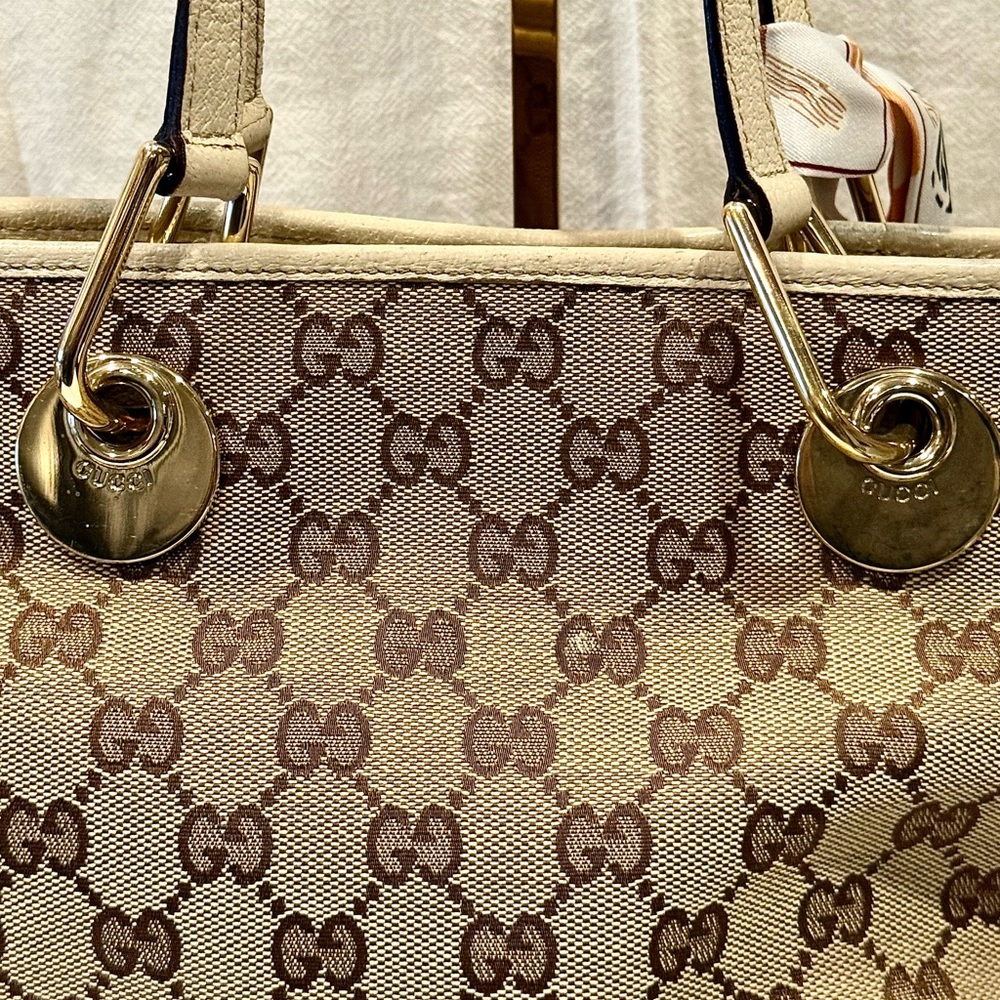 Amazing And Authentic Euc Gucci Eclipse Gg Monogr… - image 4